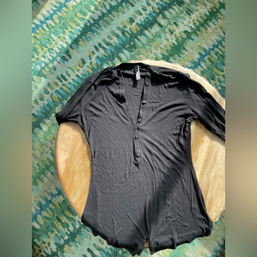 SKIMS long sleeve black ribbed onesie